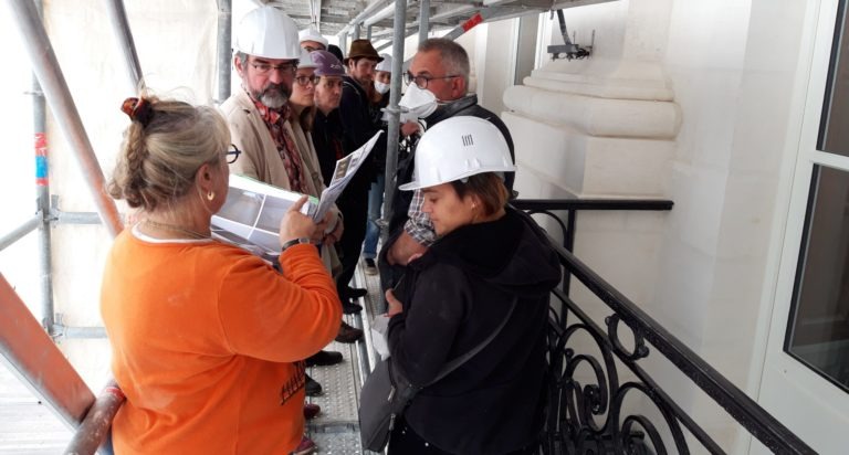 Dans le cadre de leur parcours de formation du Diplôme Universitaire BATIR, les professionnels du bâtiment ont eu l’opportunité de visiter des lieux patrimoniaux