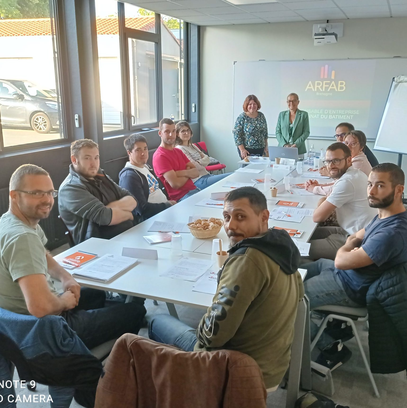 Un groupe de stagiaires de Responsables d'Entreprises Artisanale du Bâtiment en Vendée